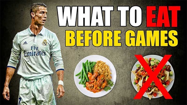 Giải đáp thắc mắc: Cầu thủ nên ăn gì trước khi đá bóng là tốt nhất?